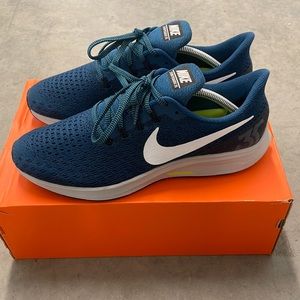 Nike Zoom Pegasus 35 size 9.5